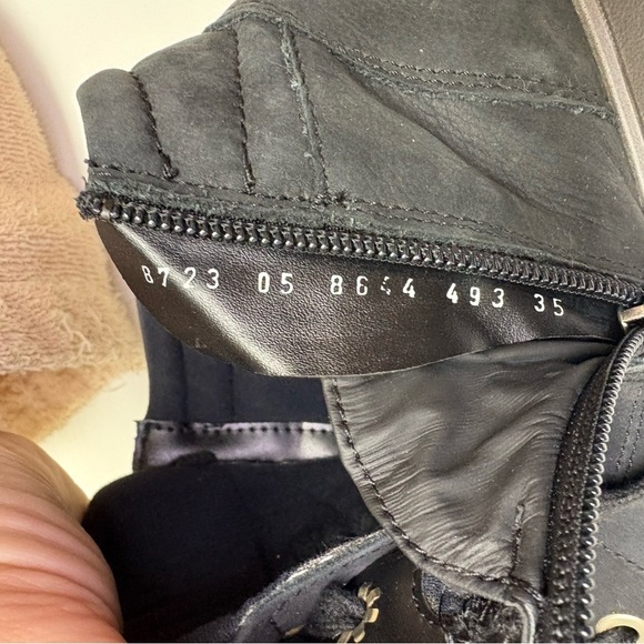 2/$20 Ara EU 35 Matilda Black Hydrobuk GTX High Top Gore Tex Sneakers Side Zip - Picture 9 of 11